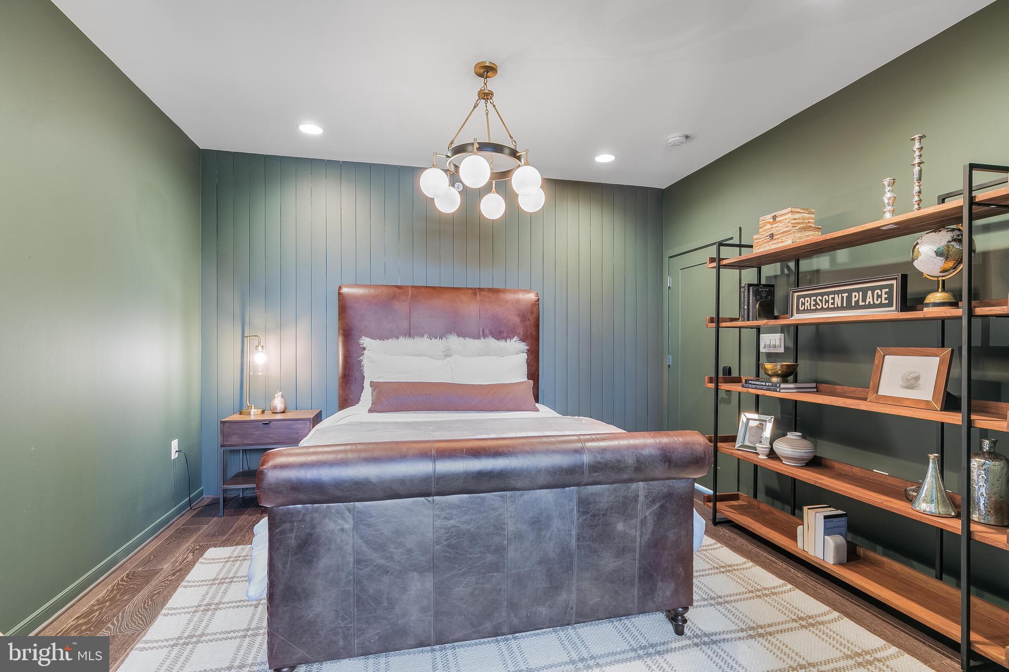 CRESCENT PLACE - Residential