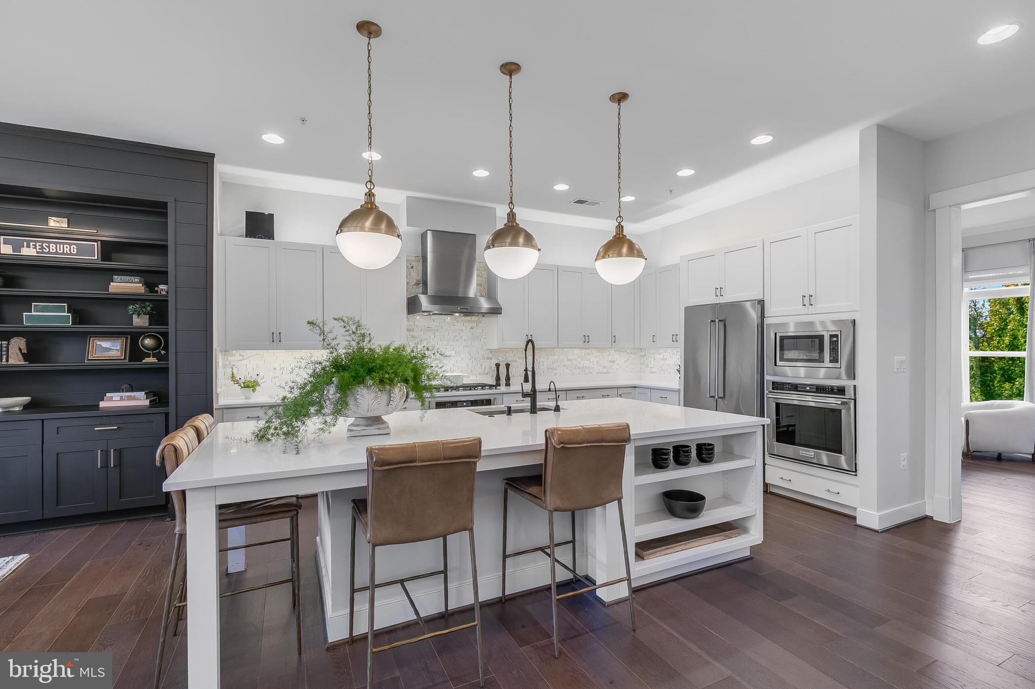 CRESCENT PLACE - Residential