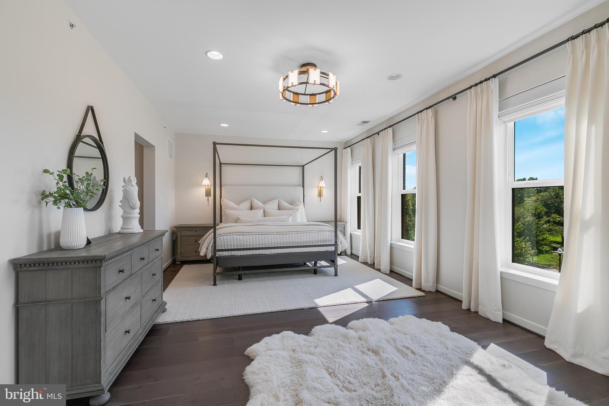 CRESCENT PLACE - Residential