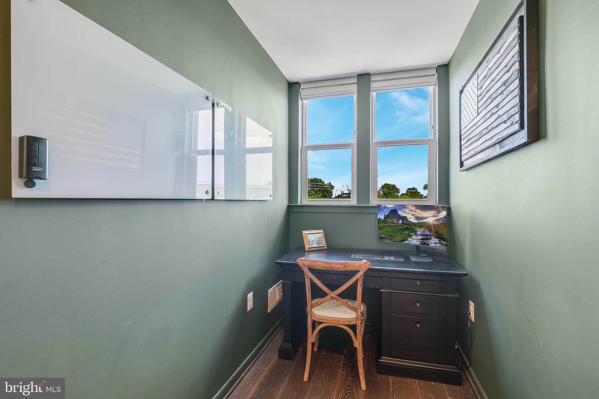 CRESCENT PLACE - Residential