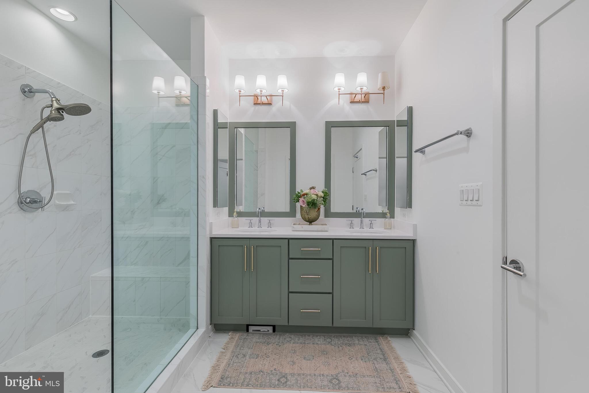 CRESCENT PLACE - Residential