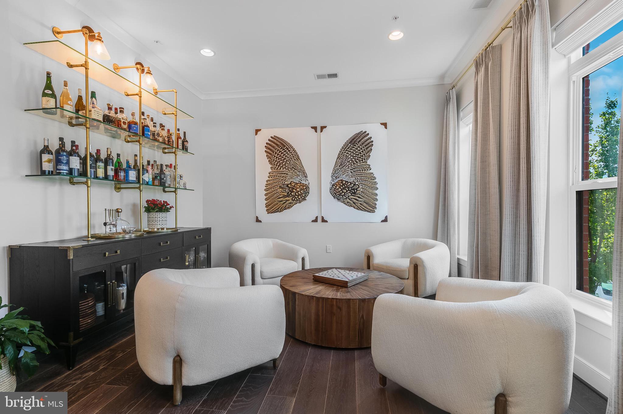 CRESCENT PLACE - Residential