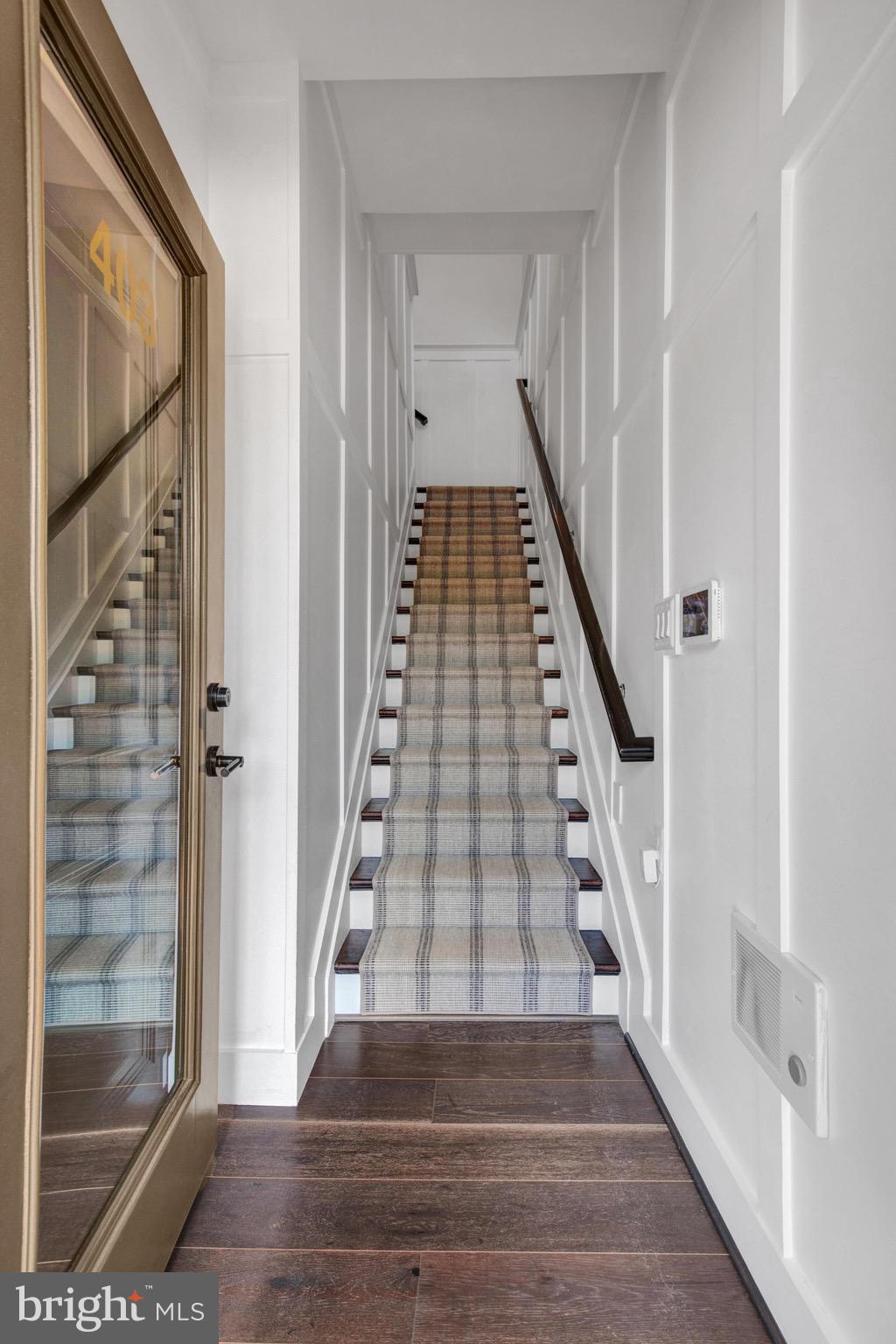 CRESCENT PLACE - Residential