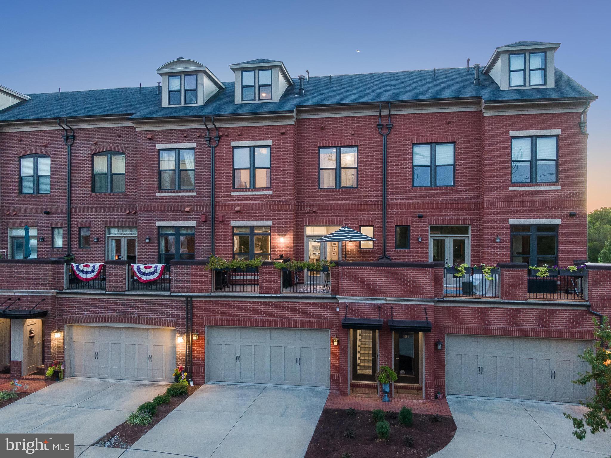 CRESCENT PLACE - Residential