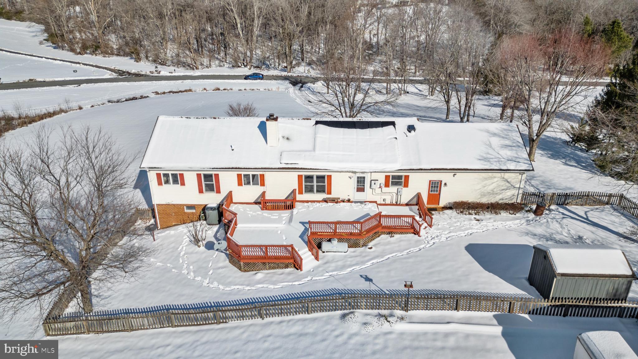 WHITESTONE ESTATES - Residential