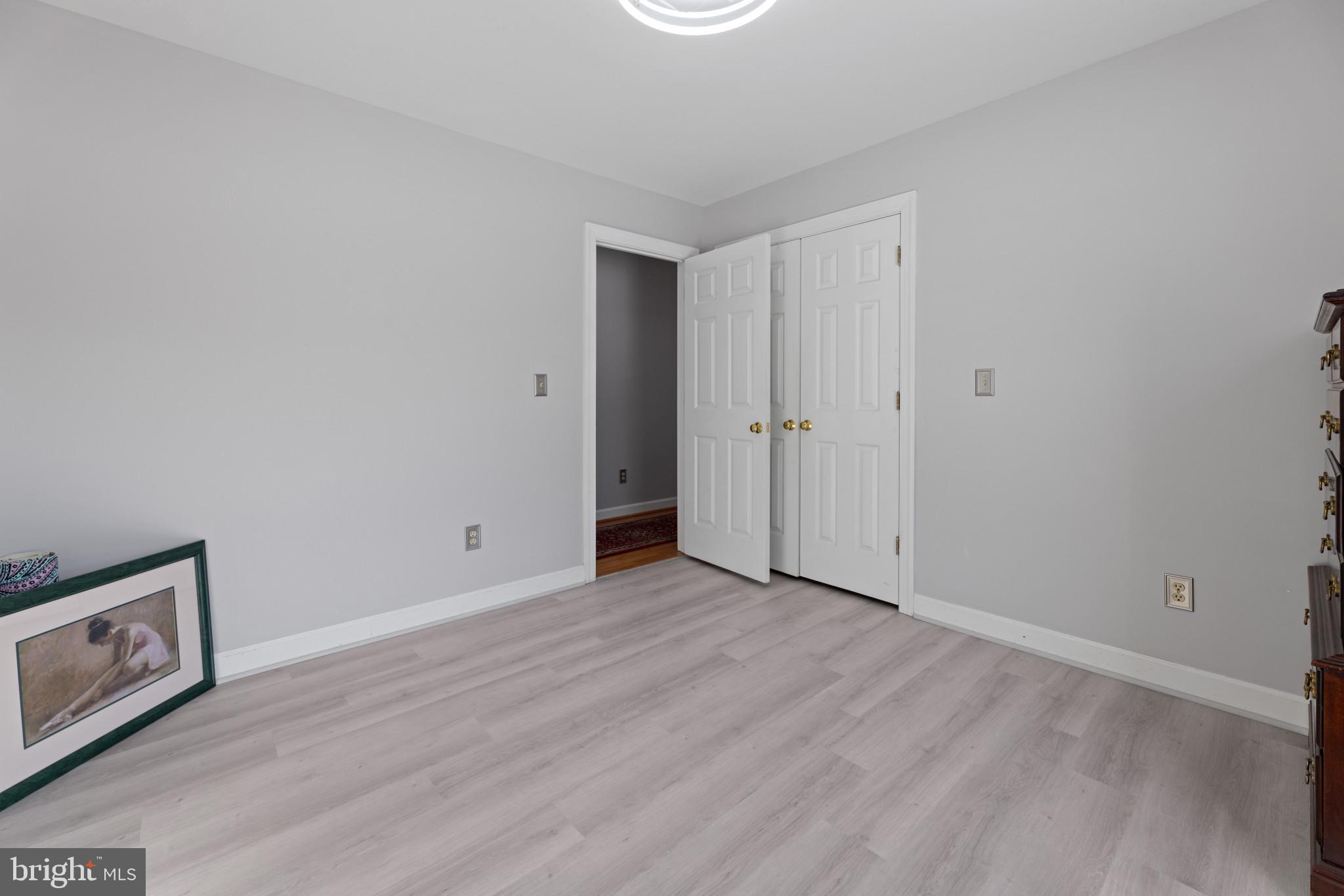 WHITESTONE ESTATES - Residential