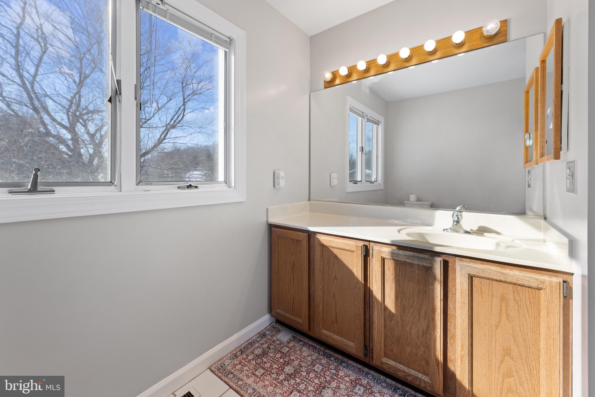 WHITESTONE ESTATES - Residential