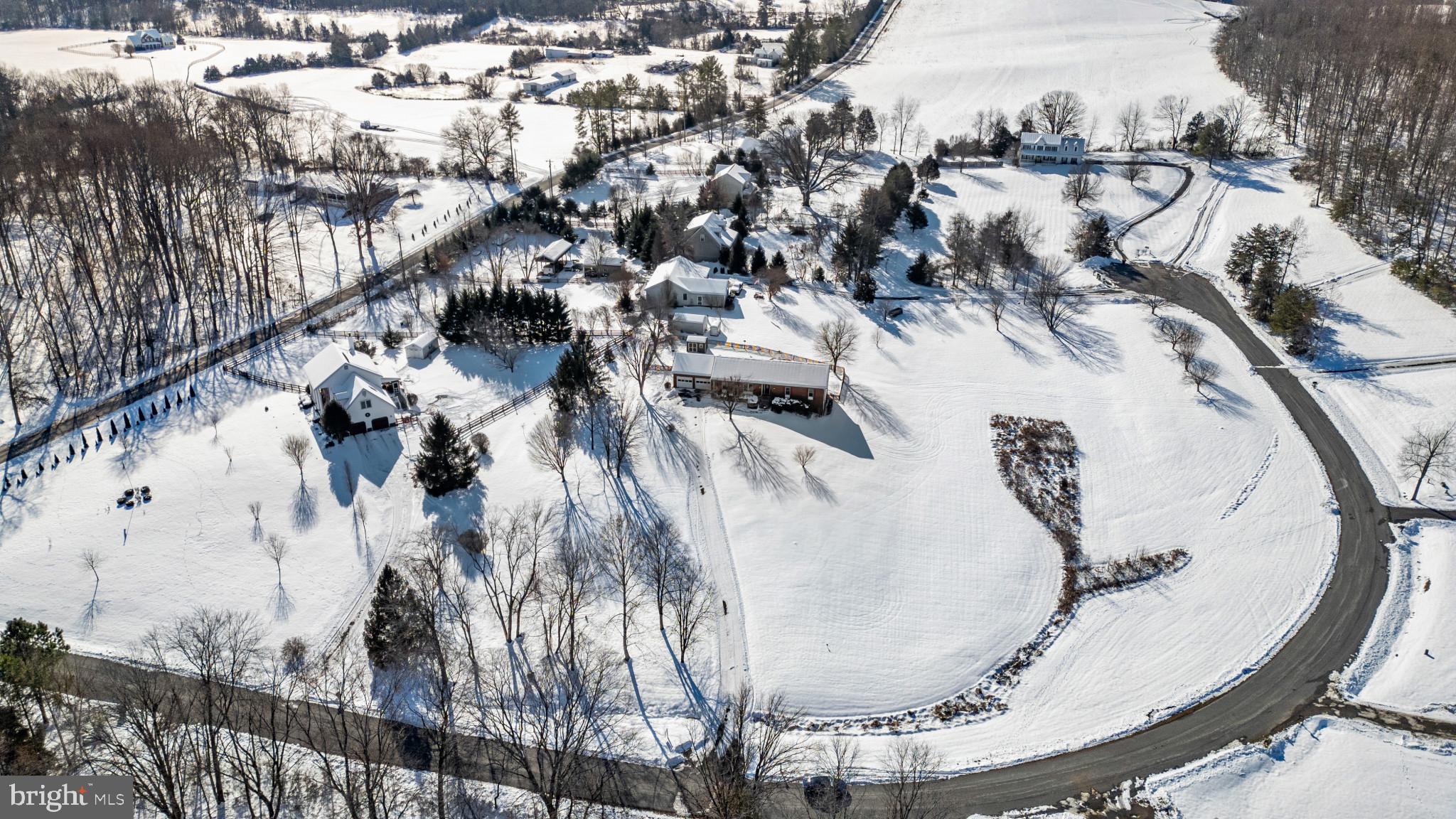 WHITESTONE ESTATES - Residential