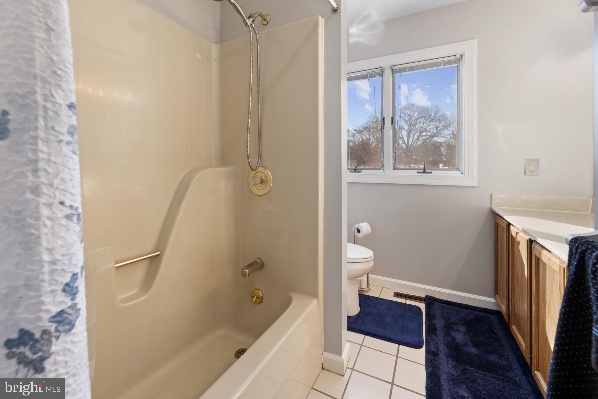 WHITESTONE ESTATES - Residential