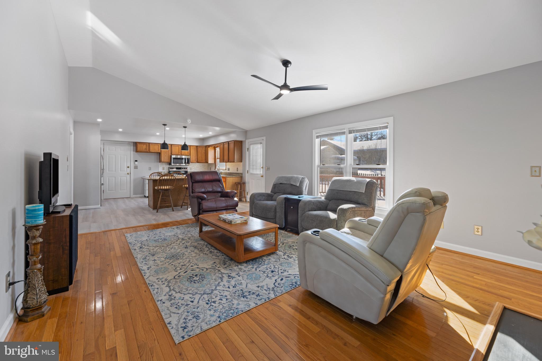 WHITESTONE ESTATES - Residential