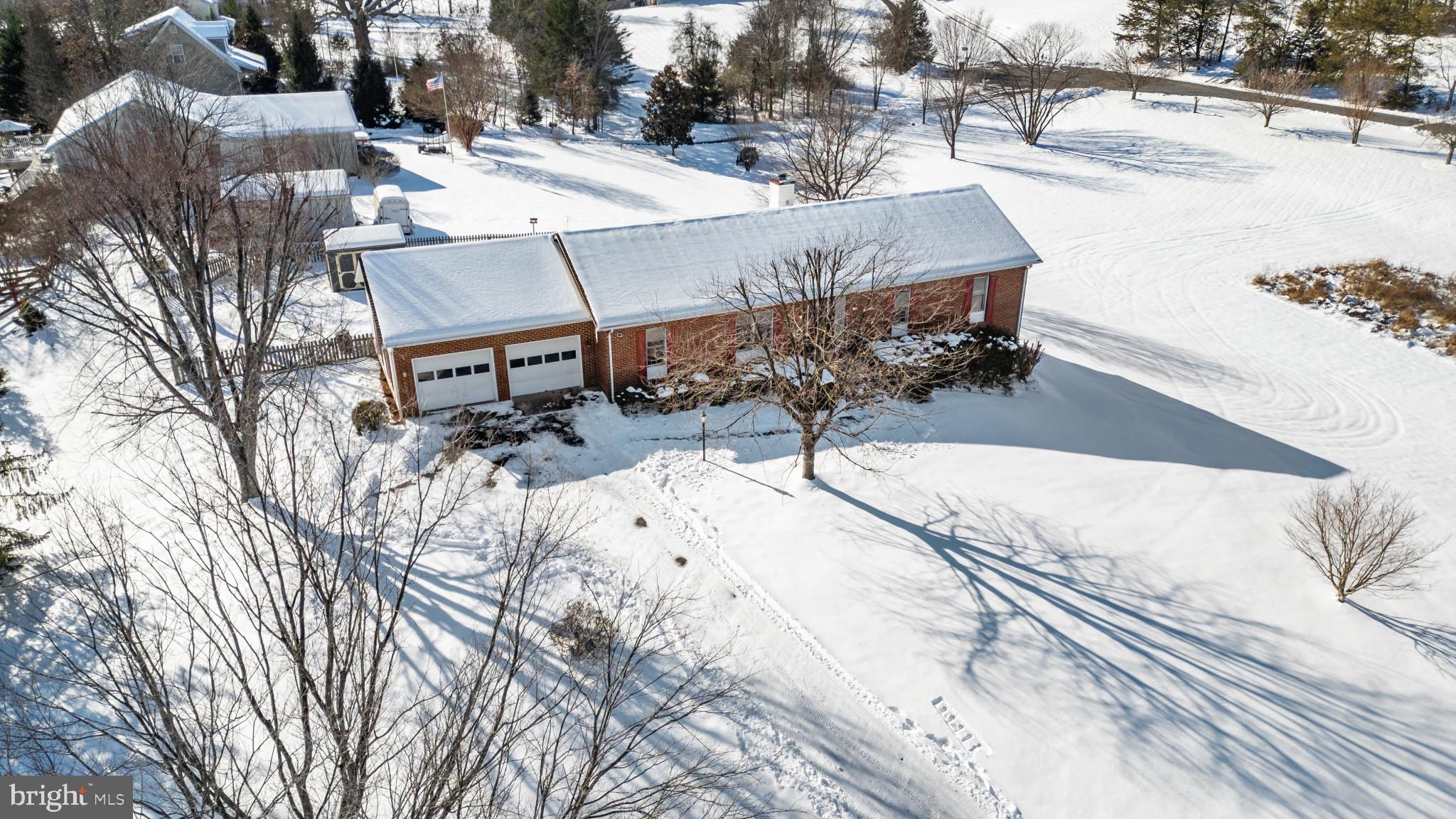 WHITESTONE ESTATES - Residential