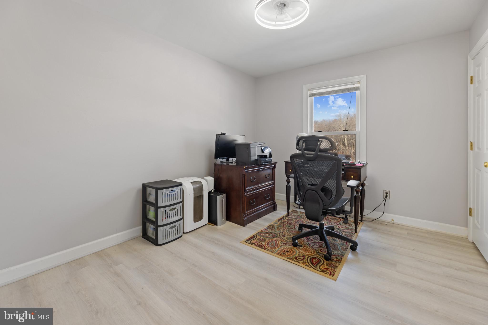 WHITESTONE ESTATES - Residential