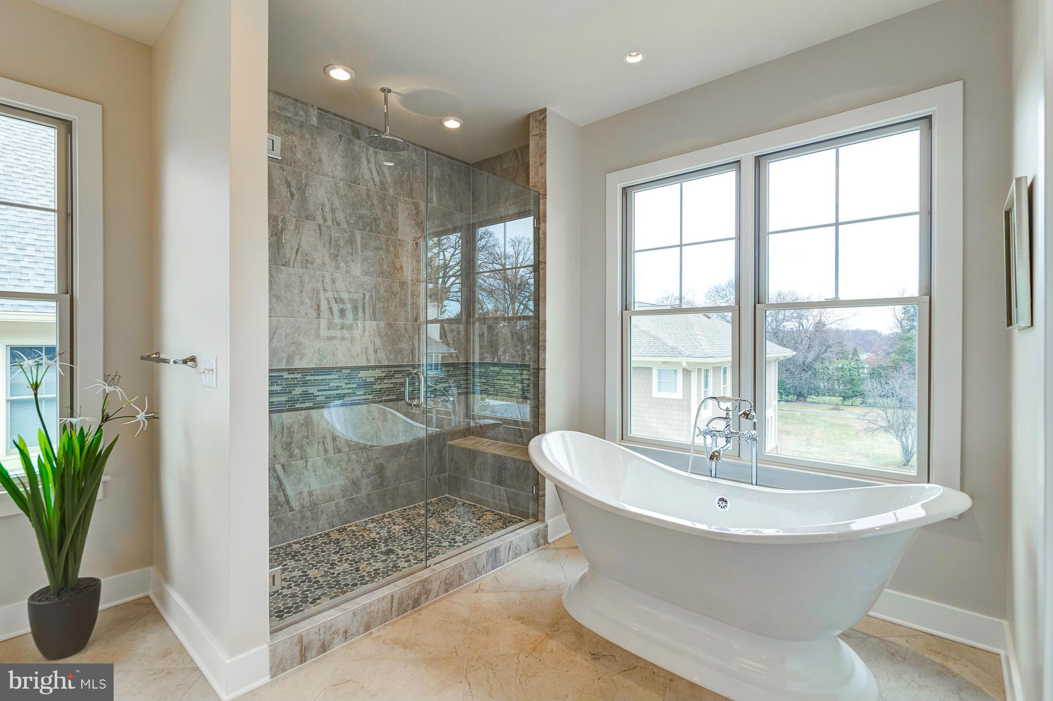 LEXINGTON HEIGHTS - Residential