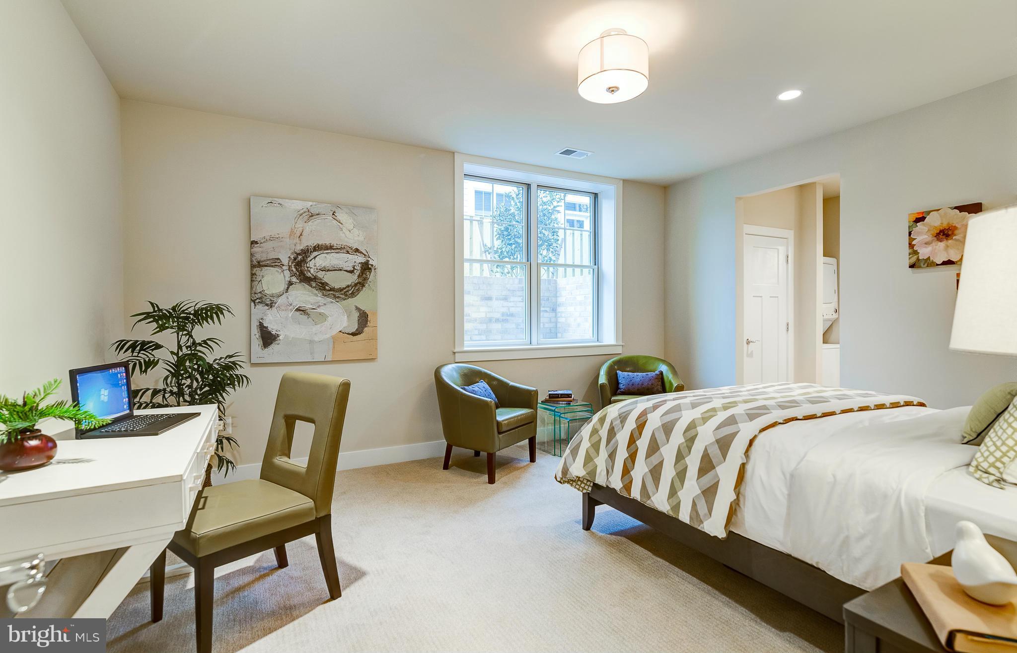 LEXINGTON HEIGHTS - Residential