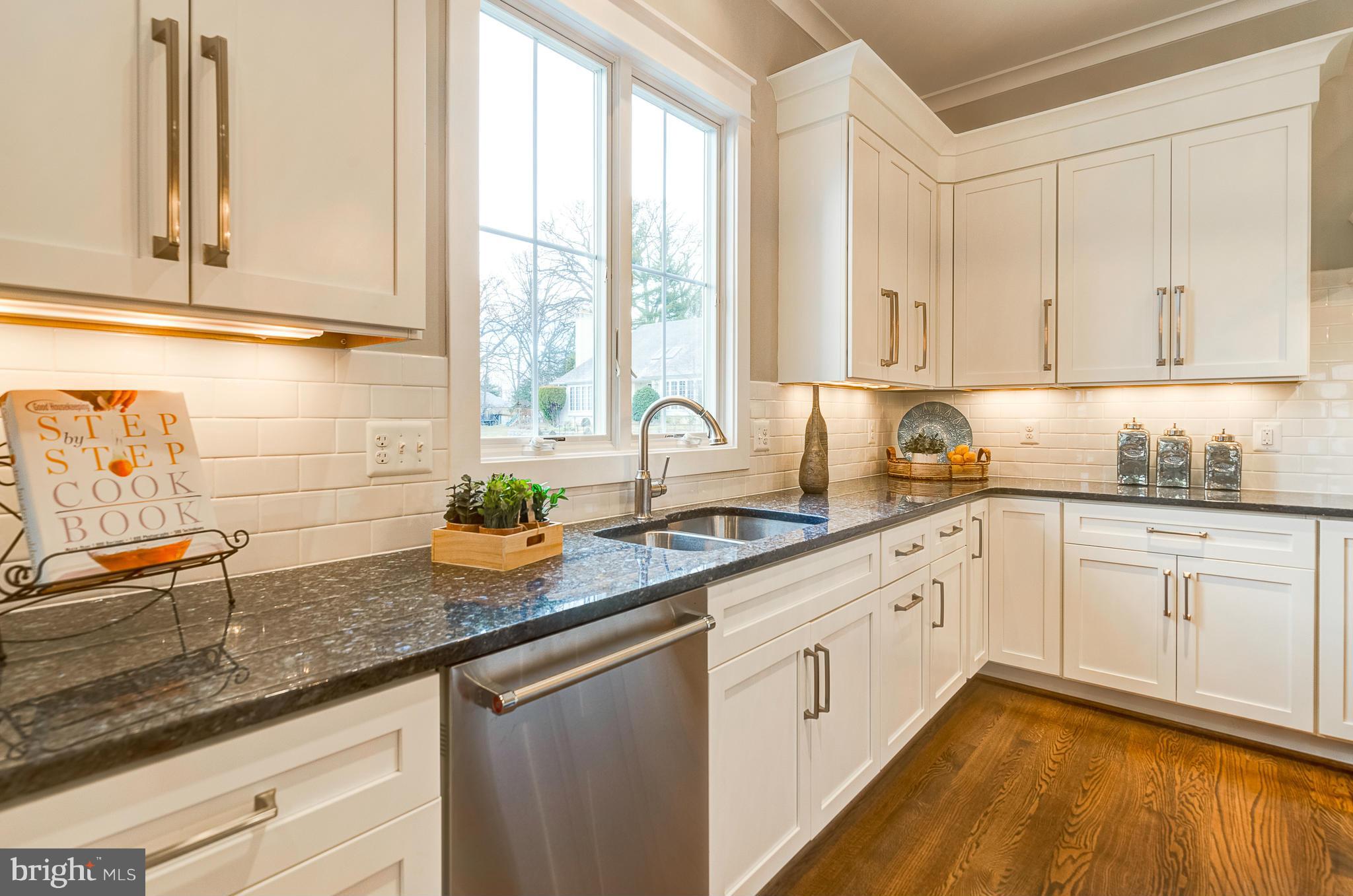 LEXINGTON HEIGHTS - Residential