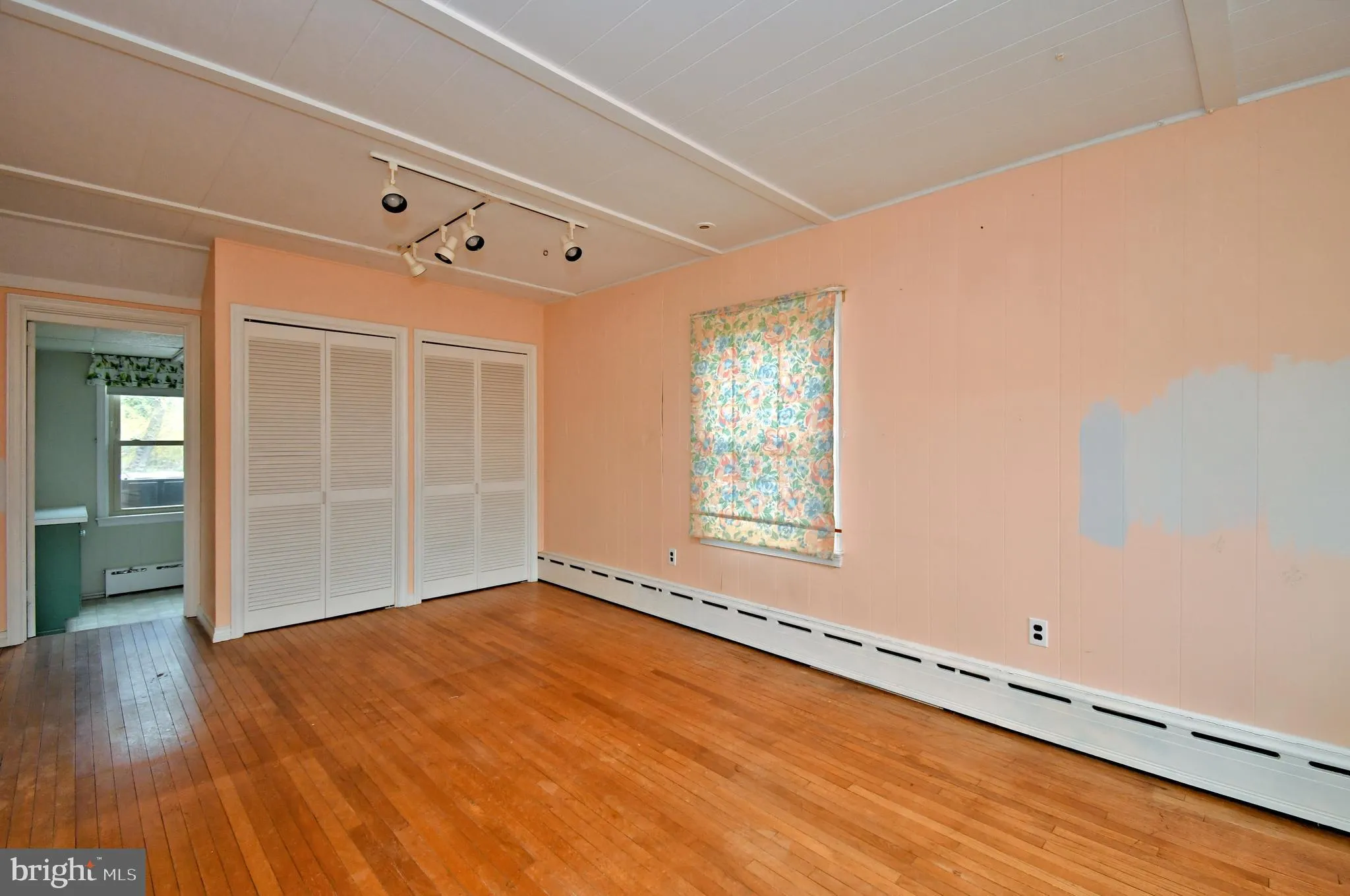 Lansdale, Pennsylvania 19446, United States, 4 Bedrooms Bedrooms, ,2 BathroomsBathrooms,Residential,Active,107991