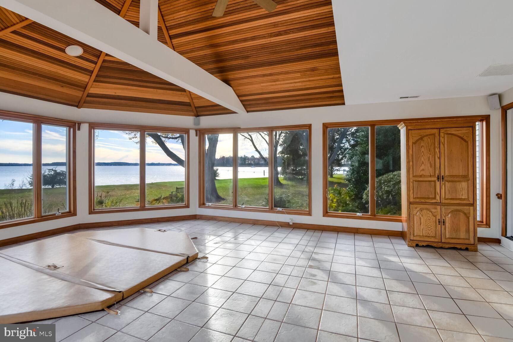 INGLETON - Residential