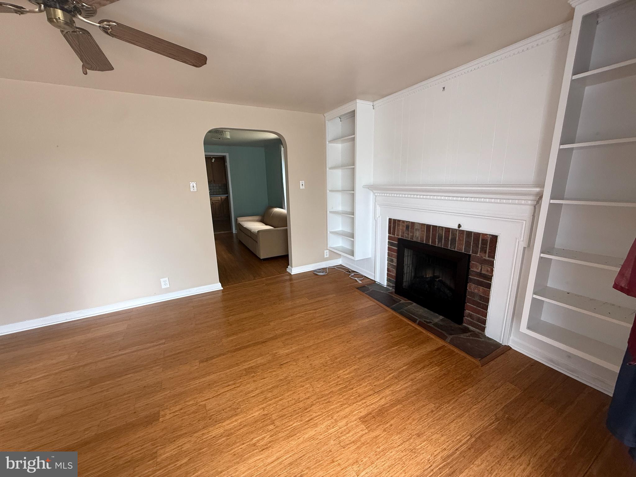 41 E VERNON AVENUE