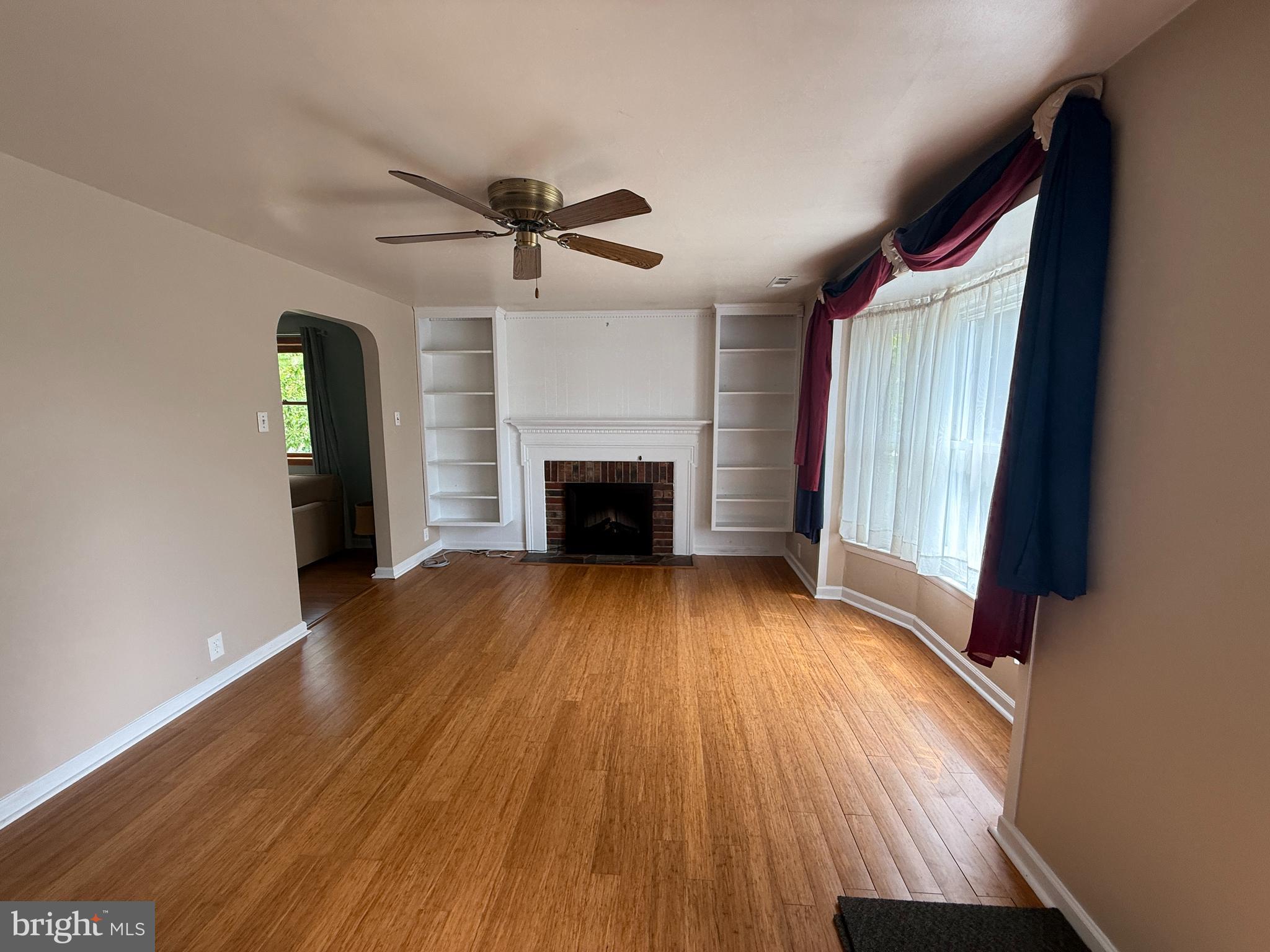 41 E VERNON AVENUE