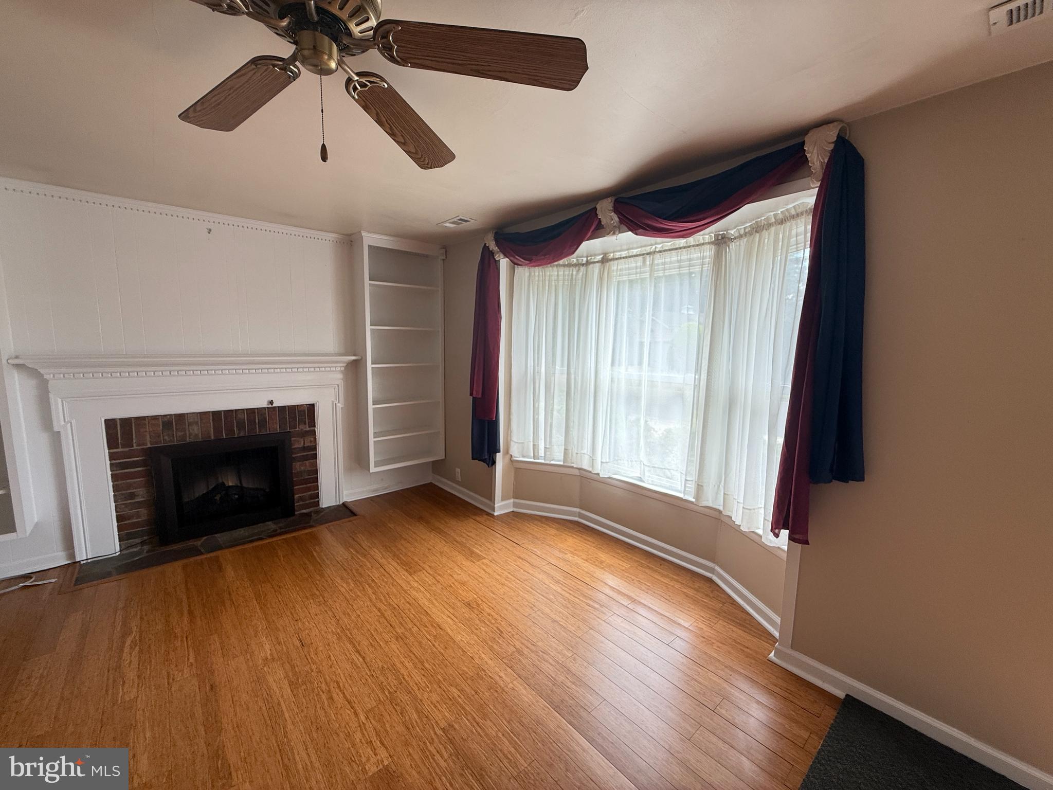 41 E VERNON AVENUE