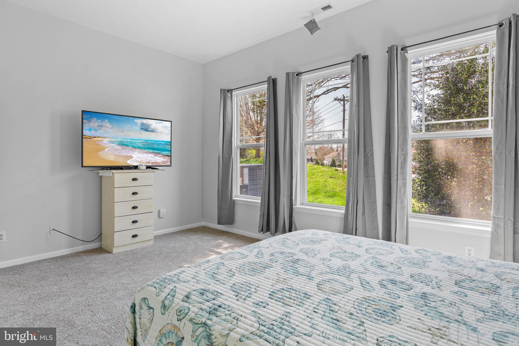 ASHLEY MANOR - Residential