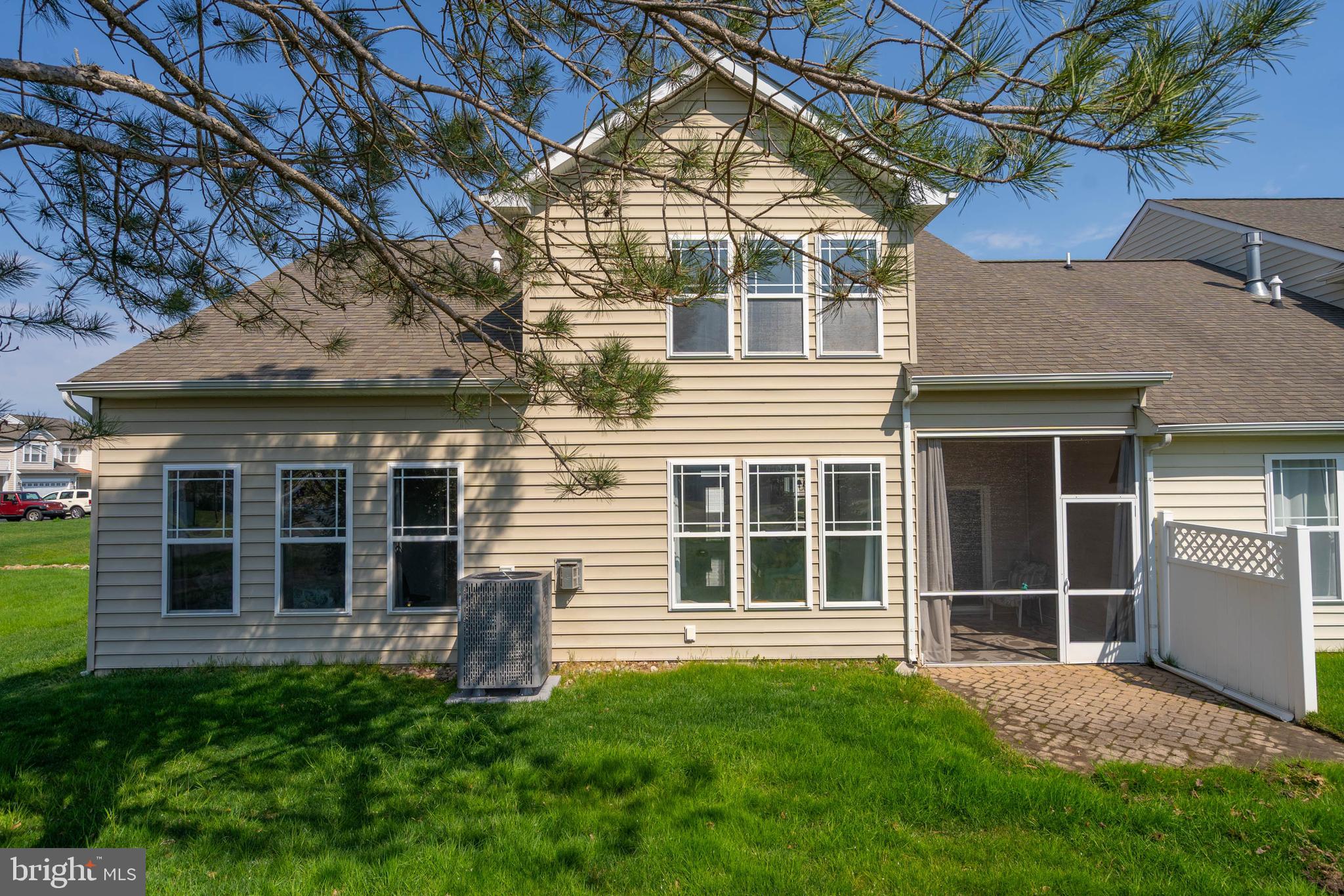 ASHLEY MANOR - Residential