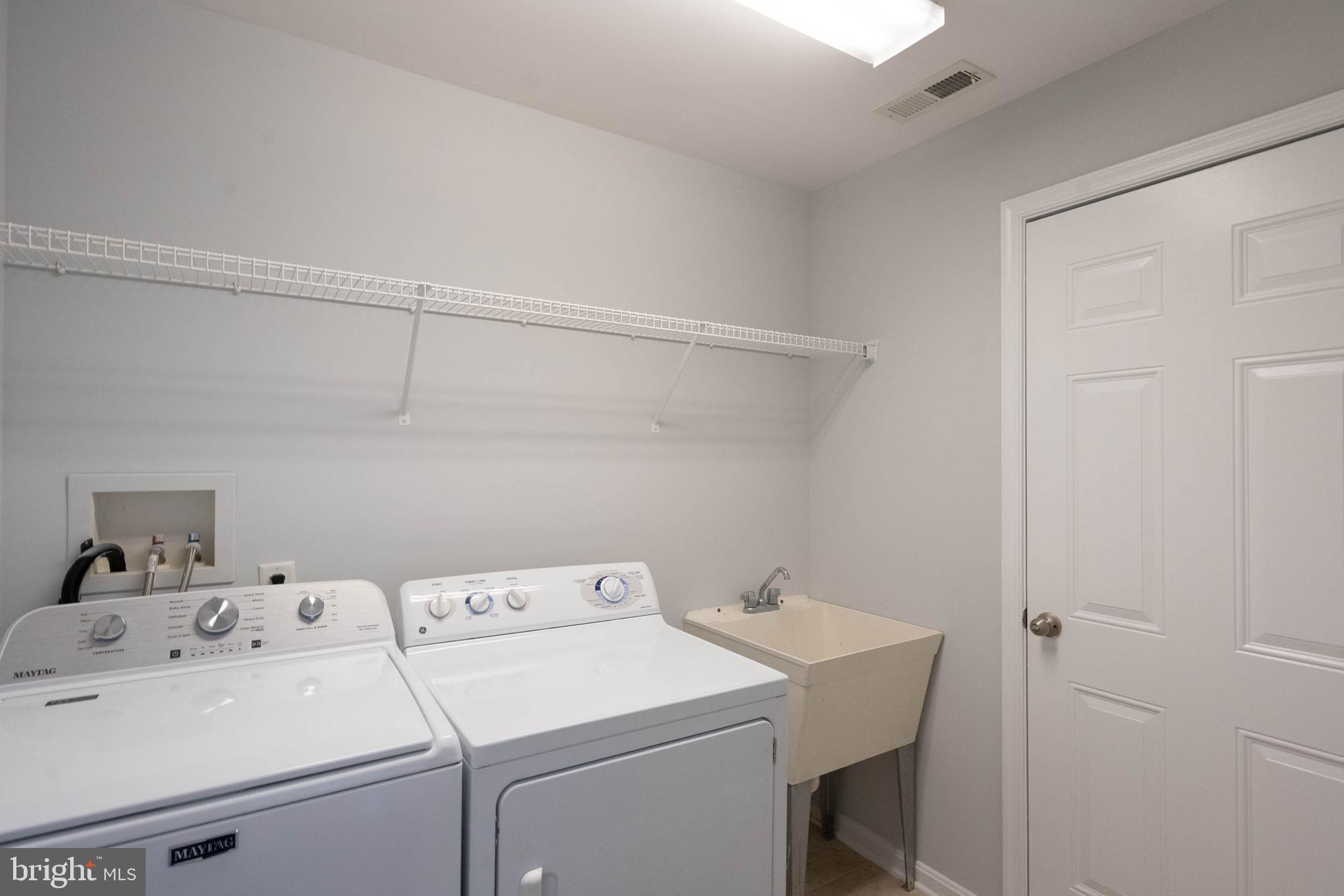 ASHLEY MANOR - Residential