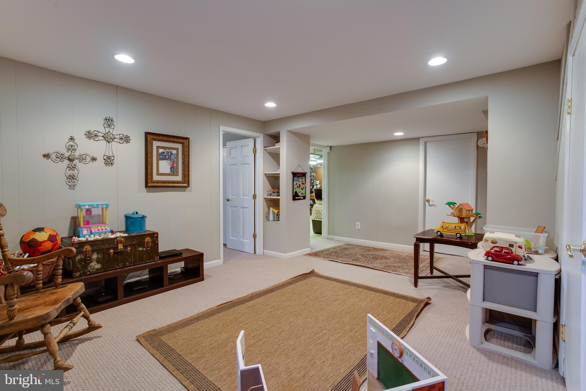 SPRINGFIELD FOREST - Residential