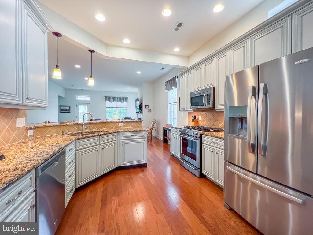 REGENCY AT YARDLEY - Residential