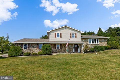 Photo of 648 HOPKINS MILL RD, QUARRYVILLE, PA 17566 (MLS # PALA2035048)