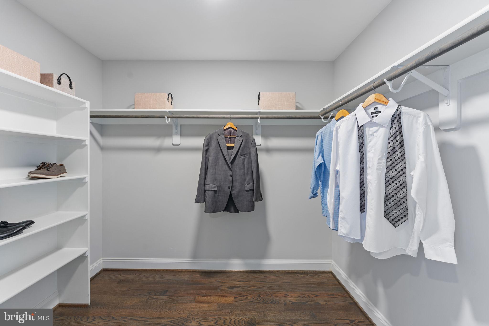 HIGHVIEW TERRACE - Residential Lease