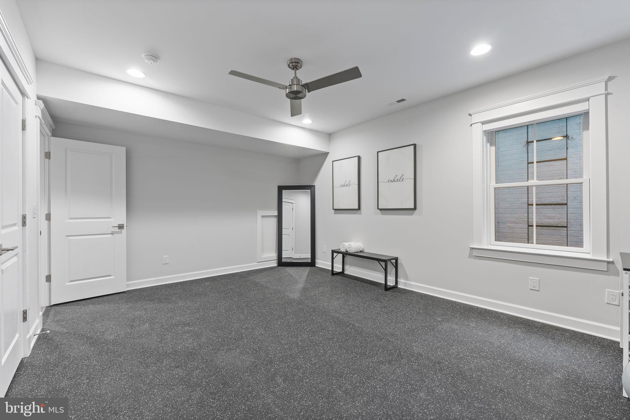 HIGHVIEW TERRACE - Residential Lease