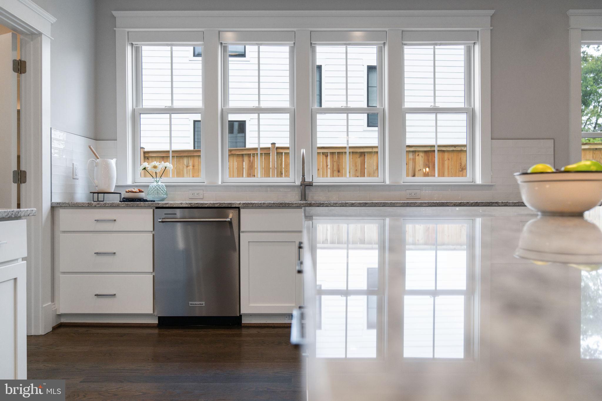 HIGHVIEW TERRACE - Residential Lease