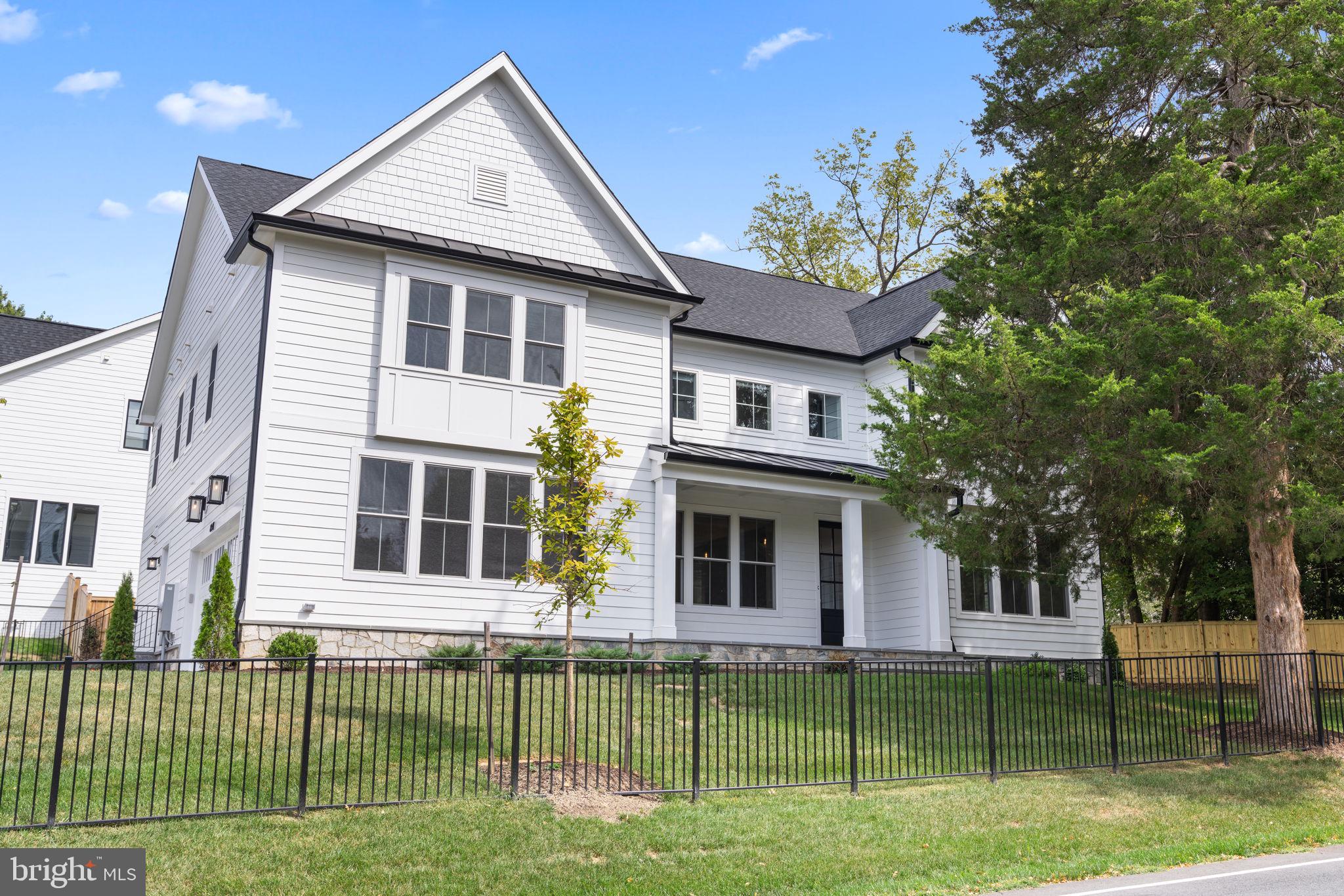 HIGHVIEW TERRACE - Residential Lease