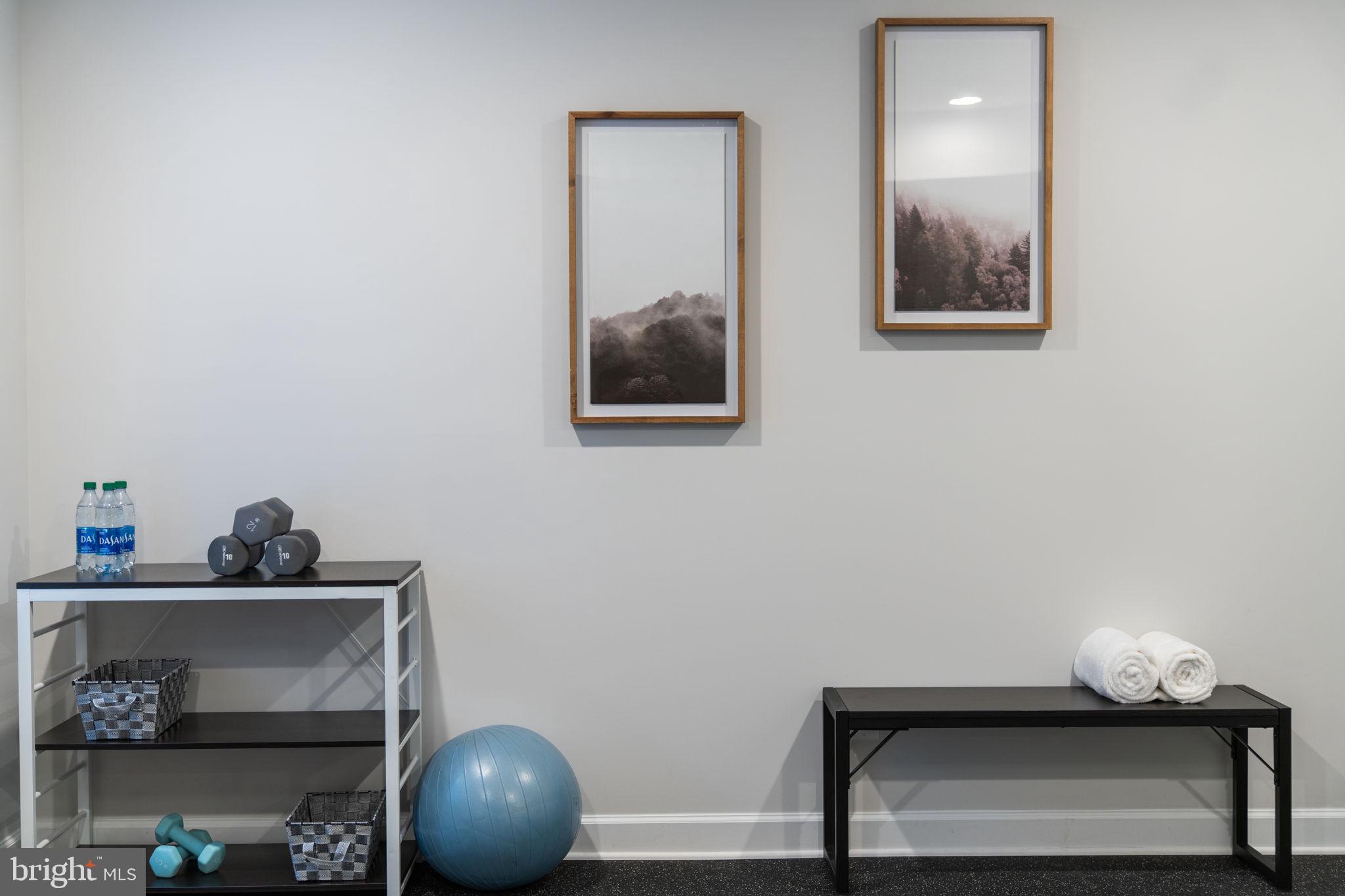 HIGHVIEW TERRACE - Residential Lease