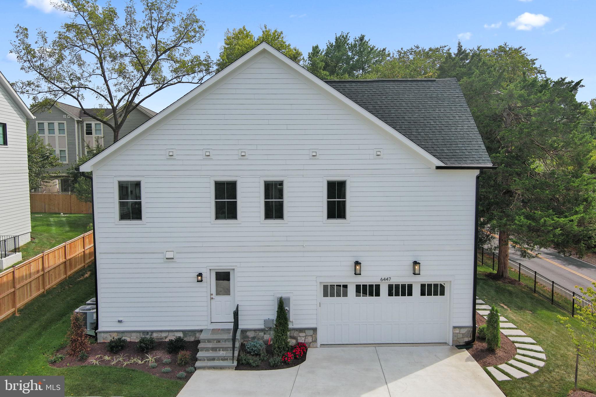 HIGHVIEW TERRACE - Residential Lease