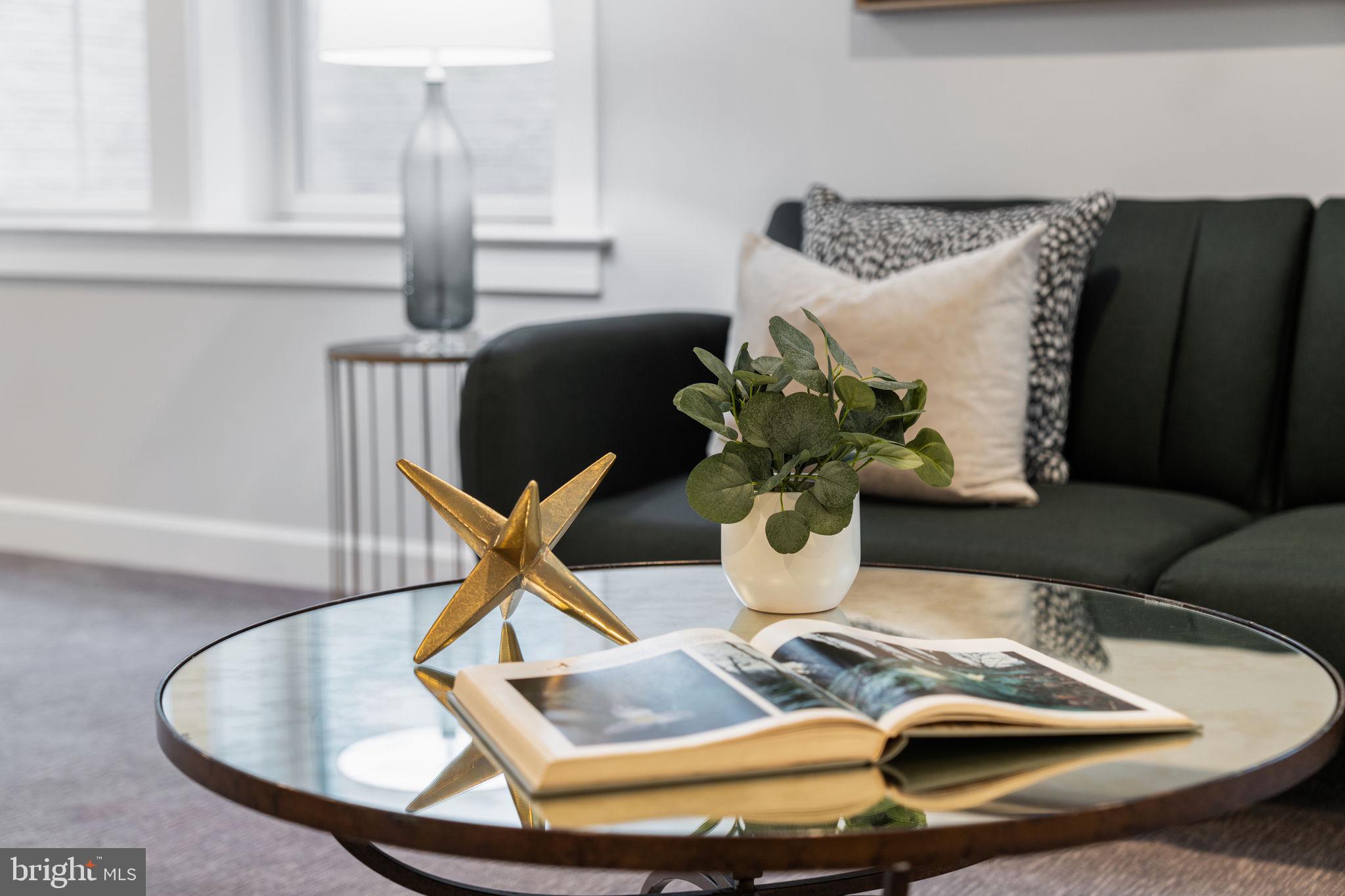 HIGHVIEW TERRACE - Residential Lease