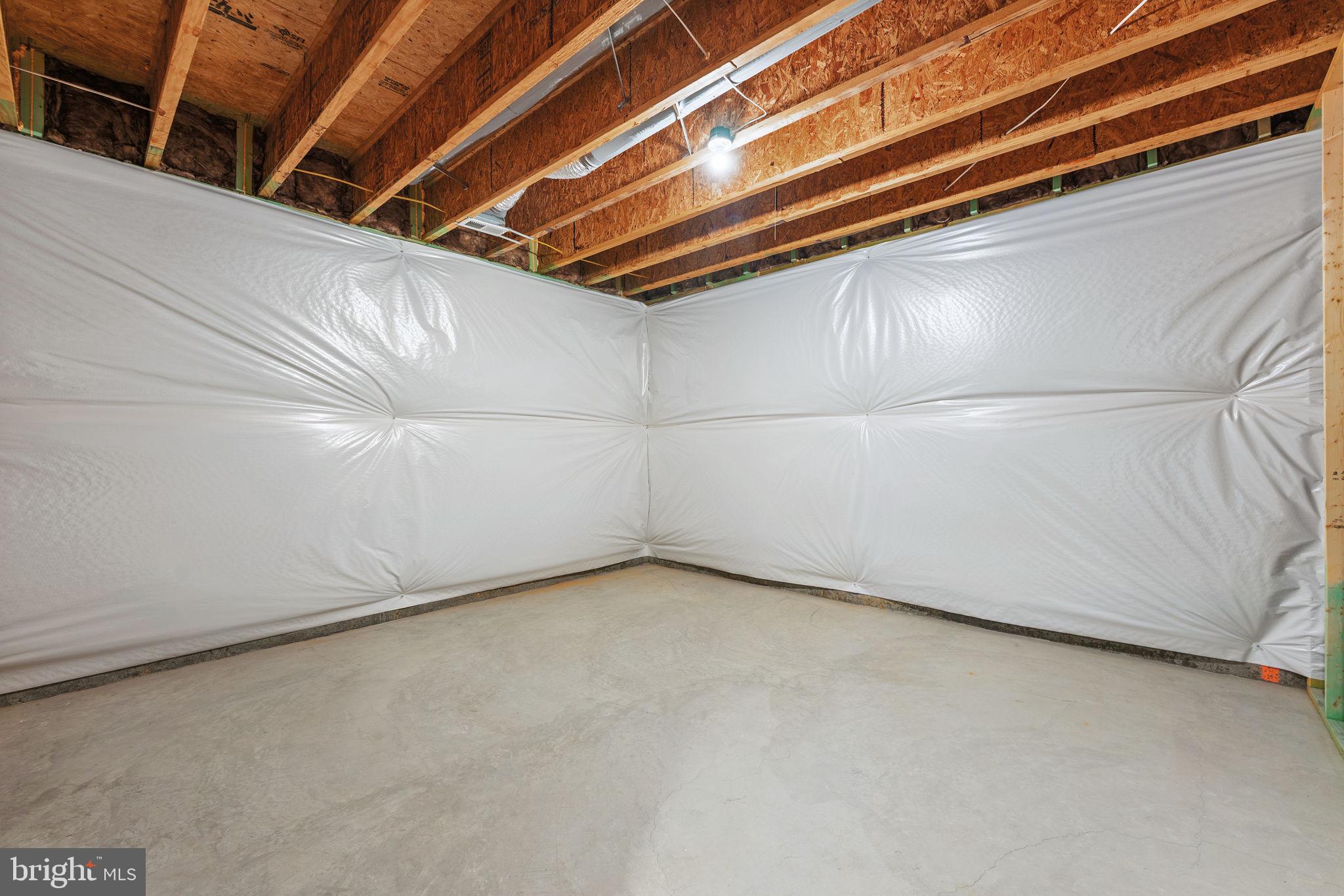 HIGHVIEW TERRACE - Residential Lease