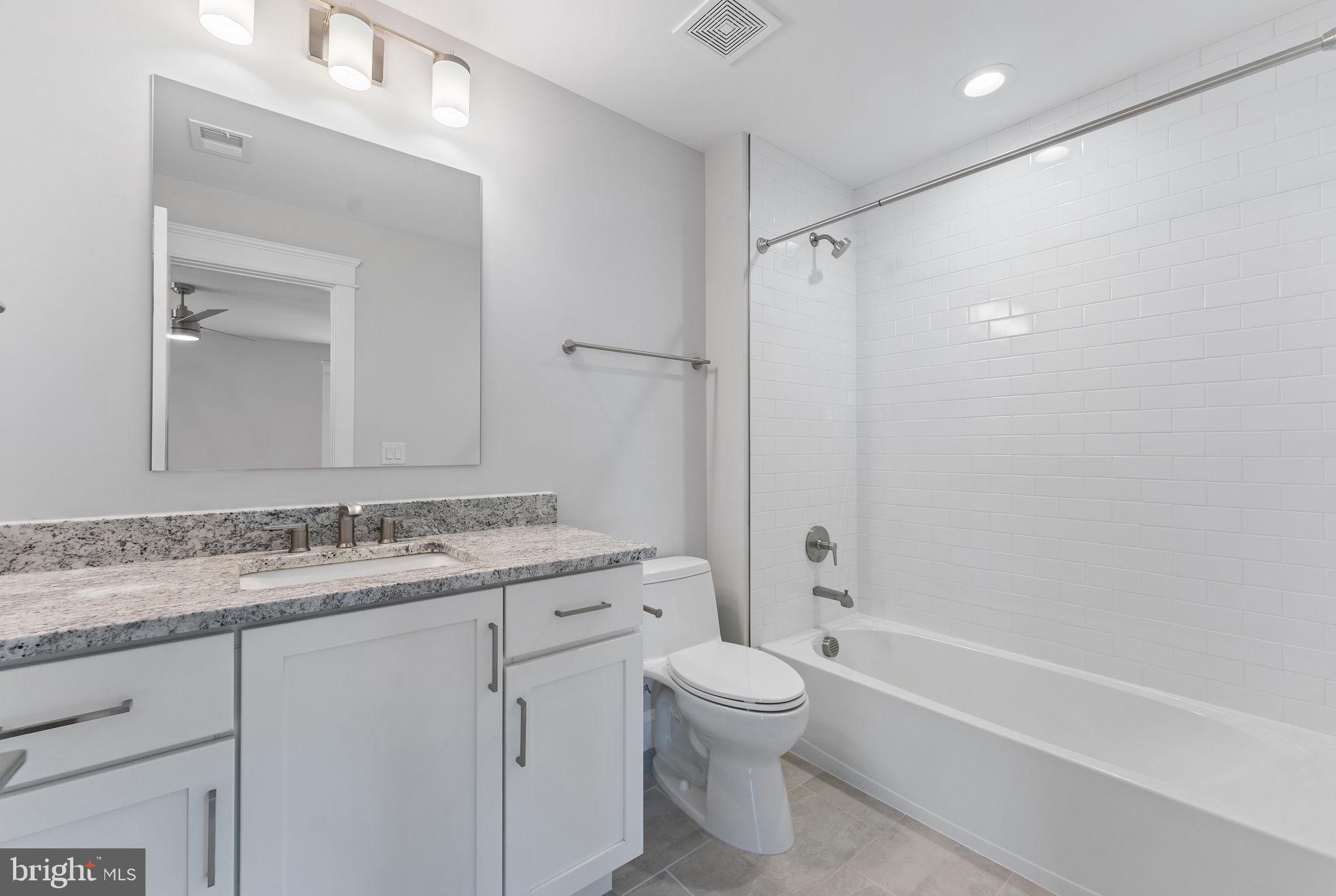 HIGHVIEW TERRACE - Residential Lease