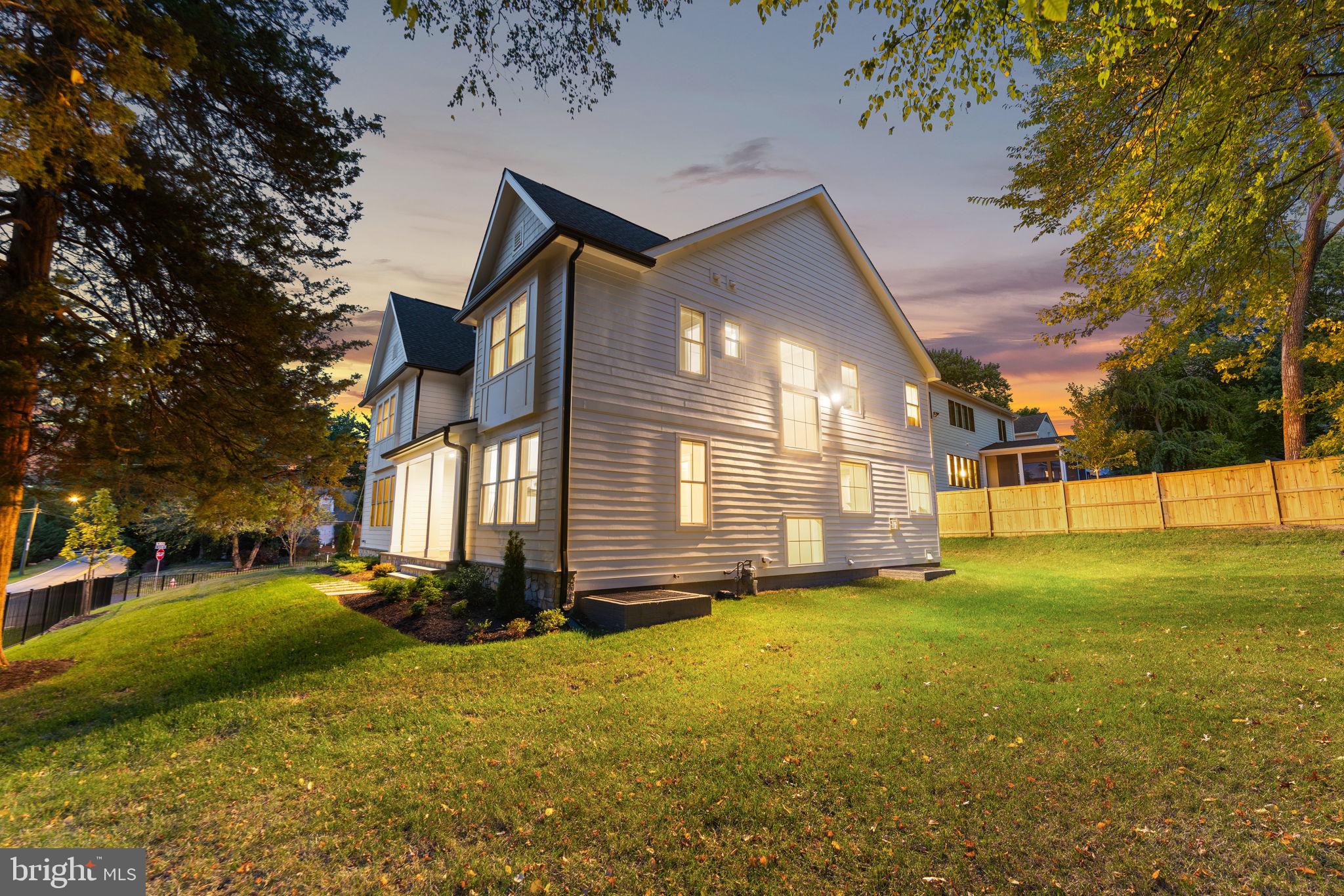 HIGHVIEW TERRACE - Residential Lease