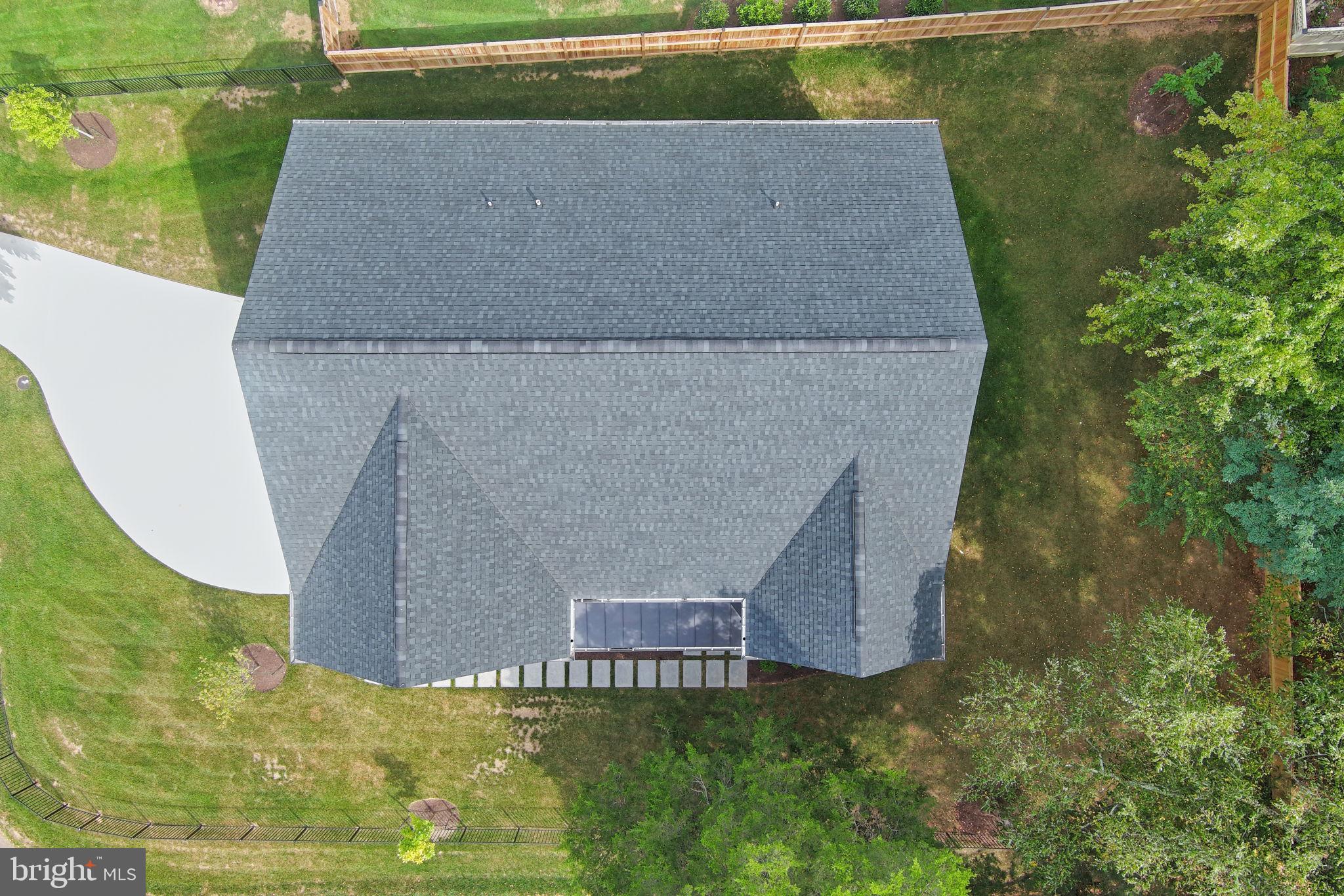 HIGHVIEW TERRACE - Residential Lease