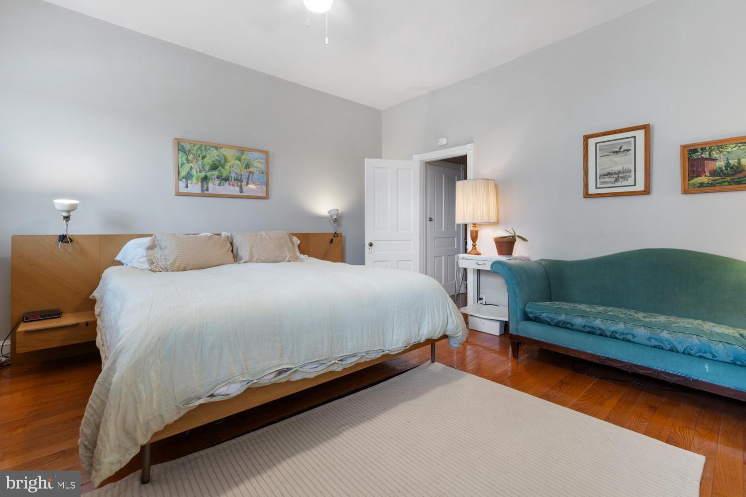 GIRARD ESTATES - Residential