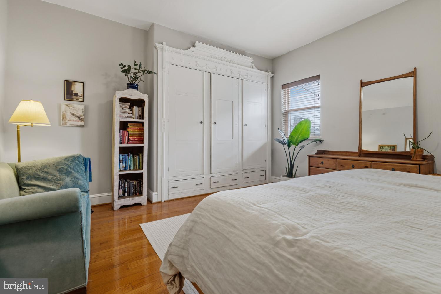 GIRARD ESTATES - Residential