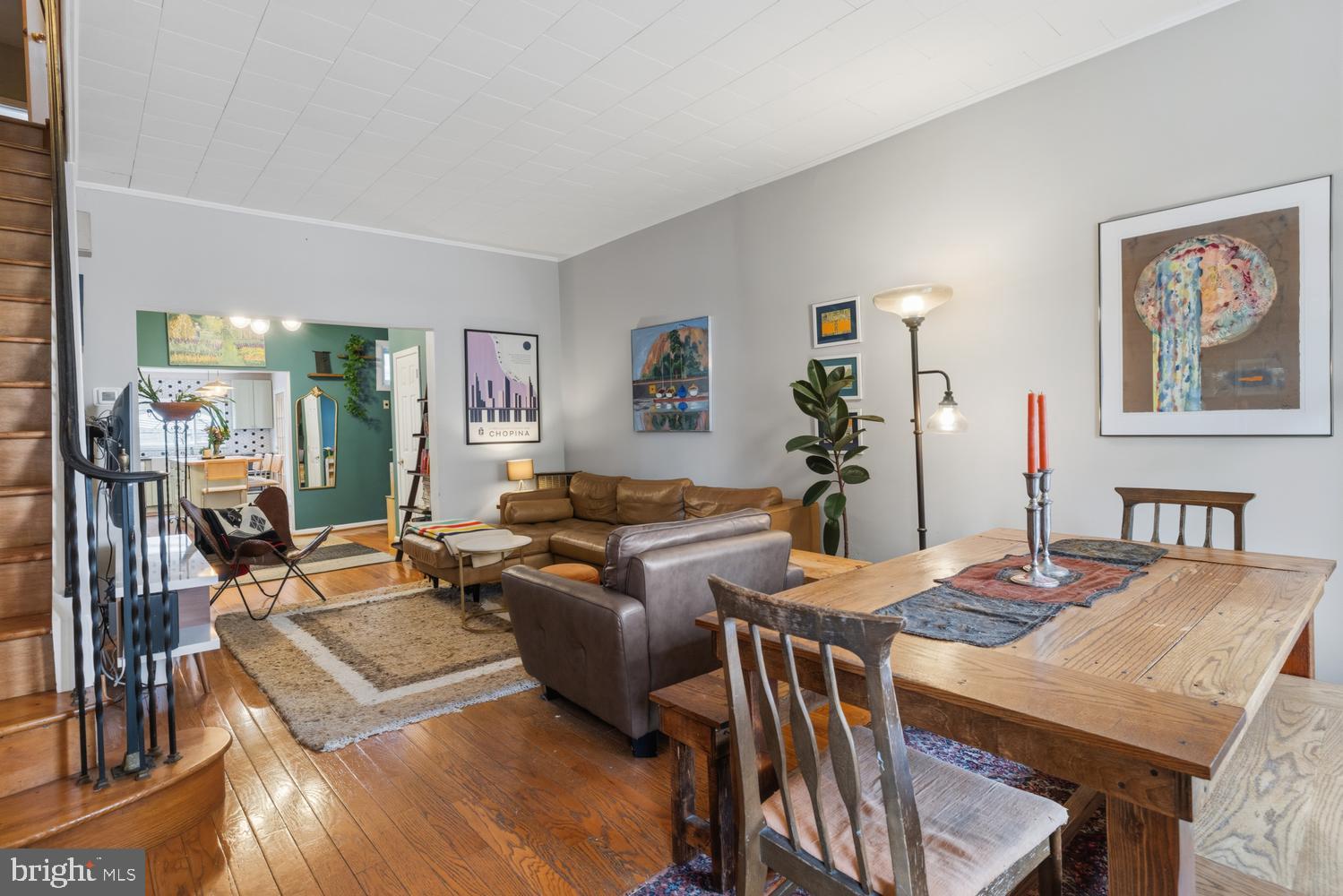 GIRARD ESTATES - Residential