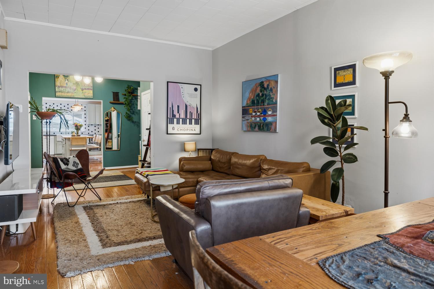 GIRARD ESTATES - Residential