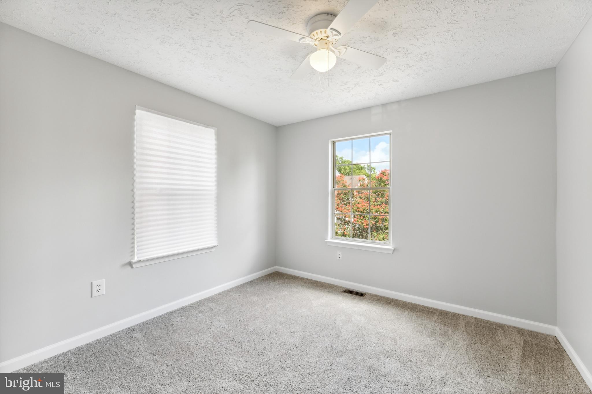 RIVERSIDE RUN - Residential