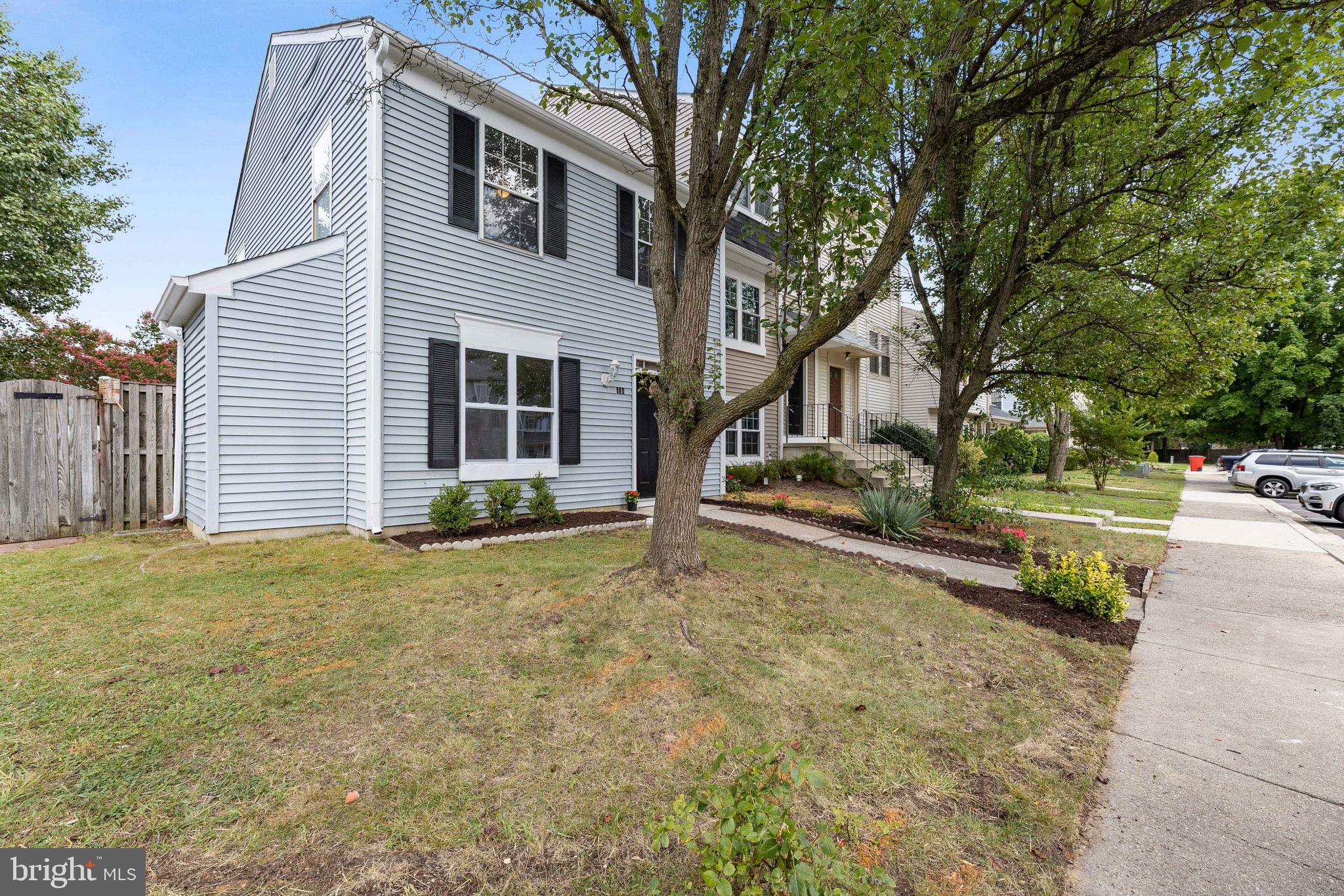 RIVERSIDE RUN - Residential