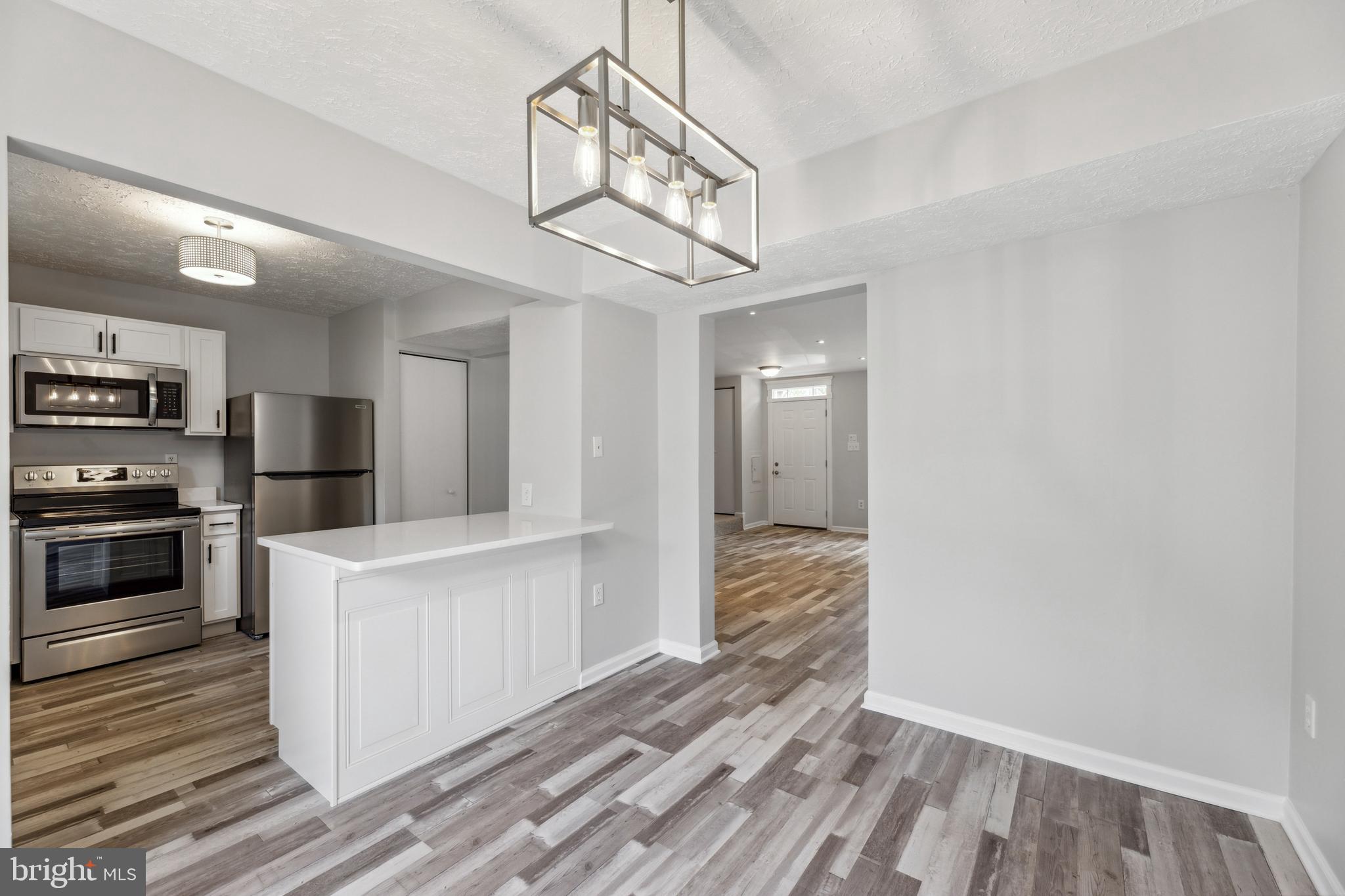 RIVERSIDE RUN - Residential