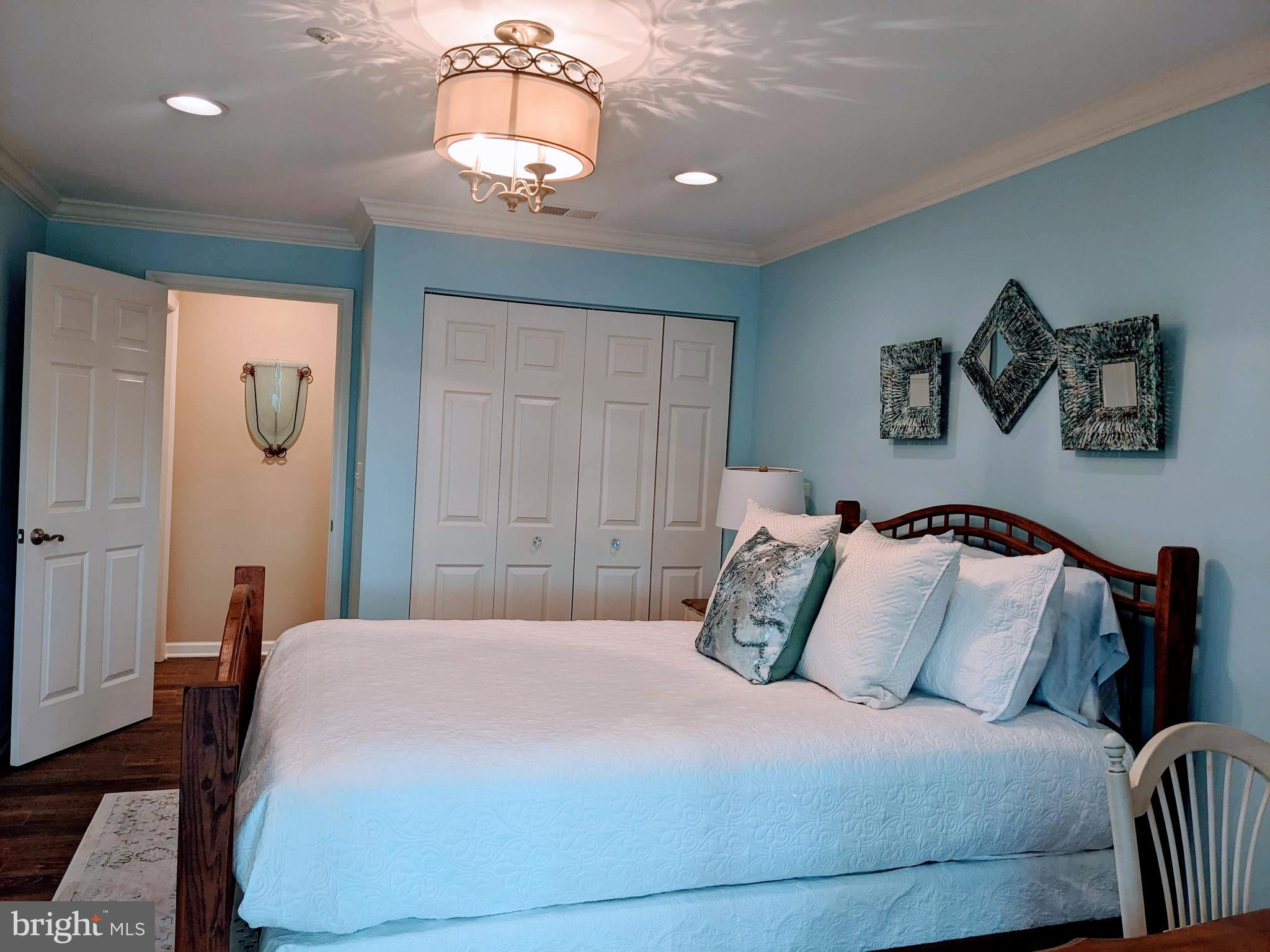 FAIRFIELD - Residential