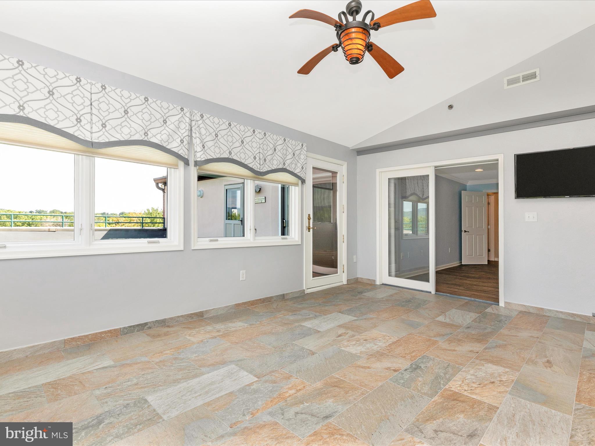 FAIRFIELD - Residential